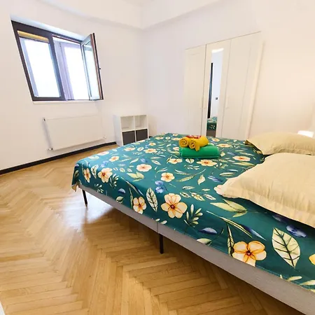 Old Town Oasis - Ap 6 Apartment