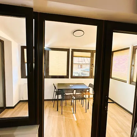 Old Town Oasis - Ap 6 *